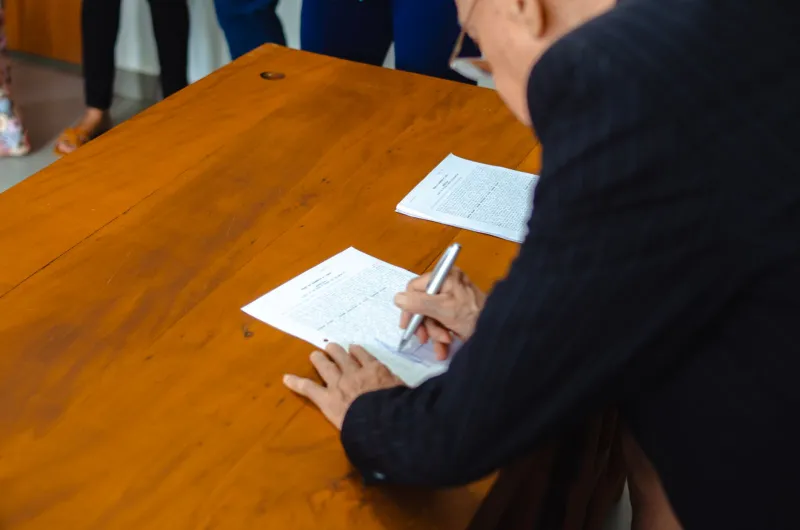 Governance by Binder: The Board Packet Ritual American Companies Need to Retire